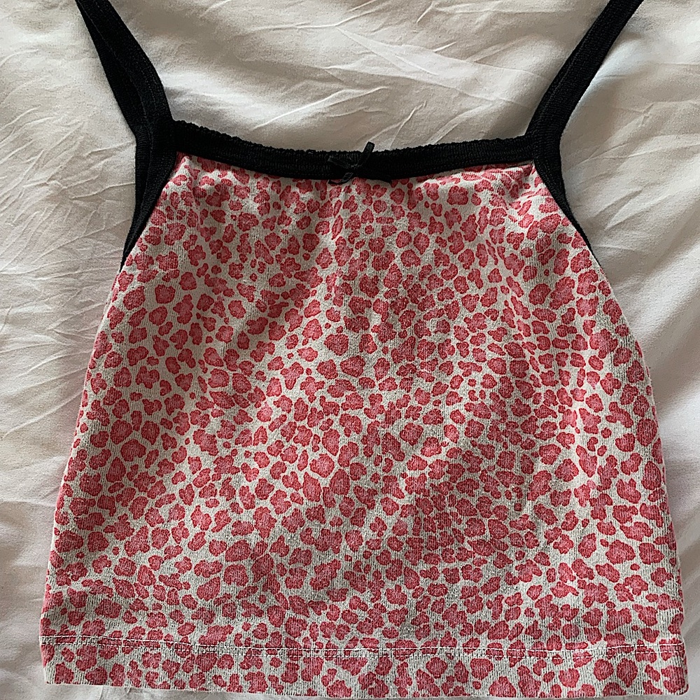 Super cute pink cheetah tank from PacSun!